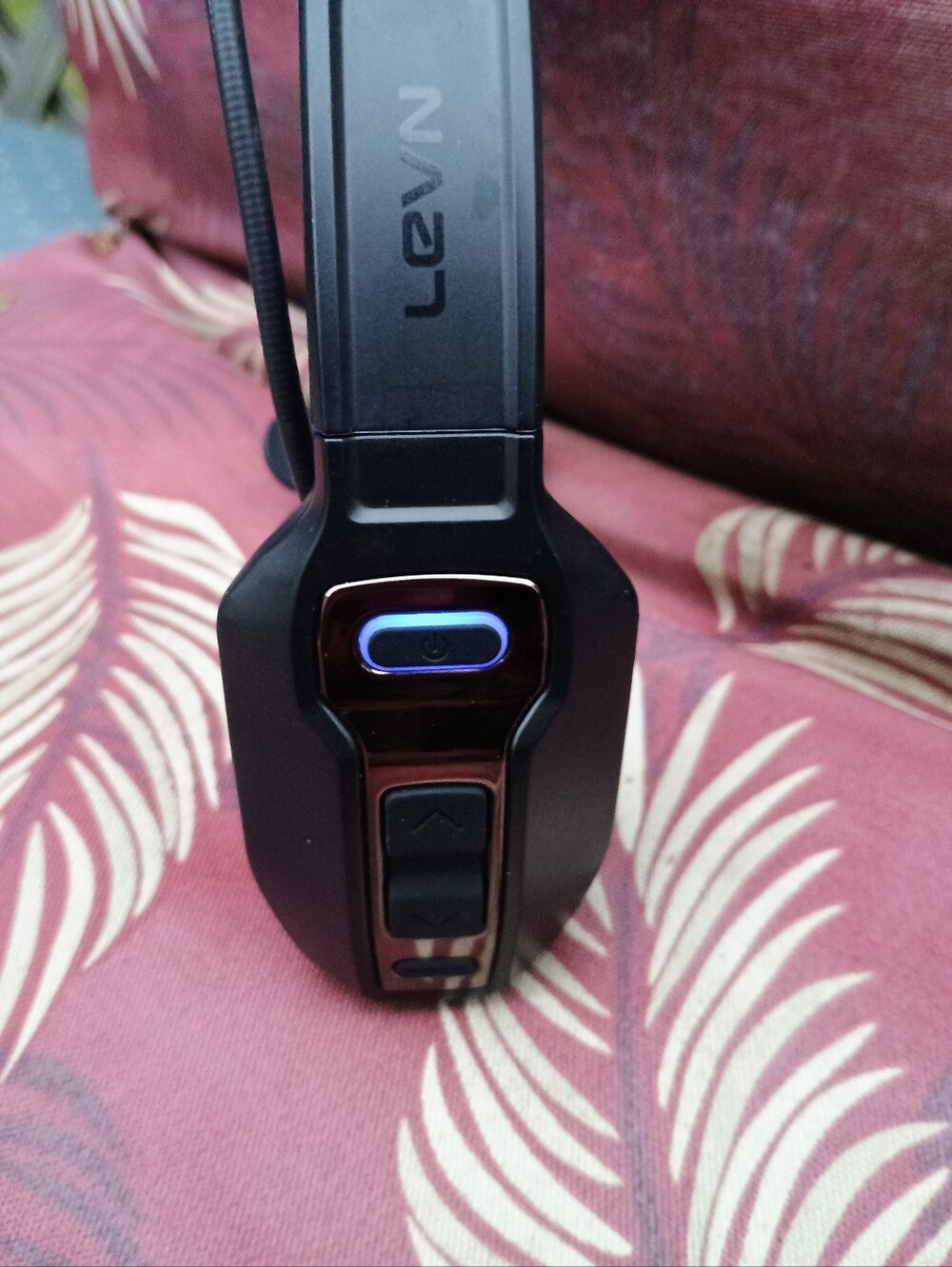Levn Bluetooth Headset & microphone - Picture 8 of 9